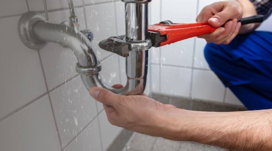 Expert burst pipe repair services in Williamsfield, OH